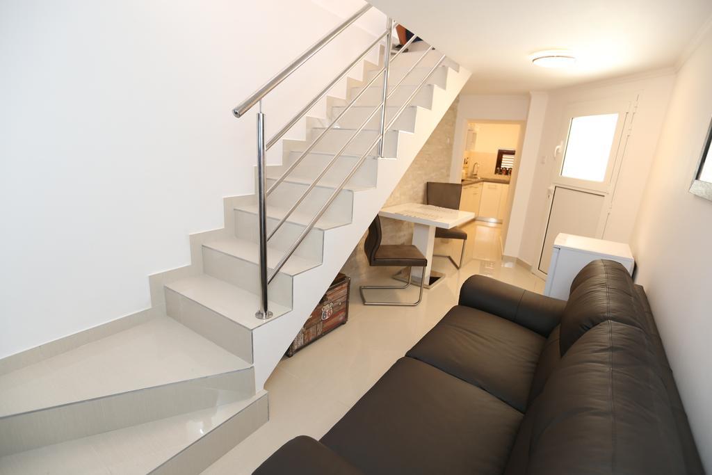 Apartment Porto With Terrace Baška Quarto foto